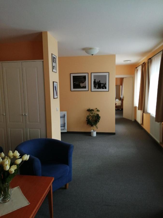 Apartmany Cesky Dvur Mariánské Lázně Exterior foto