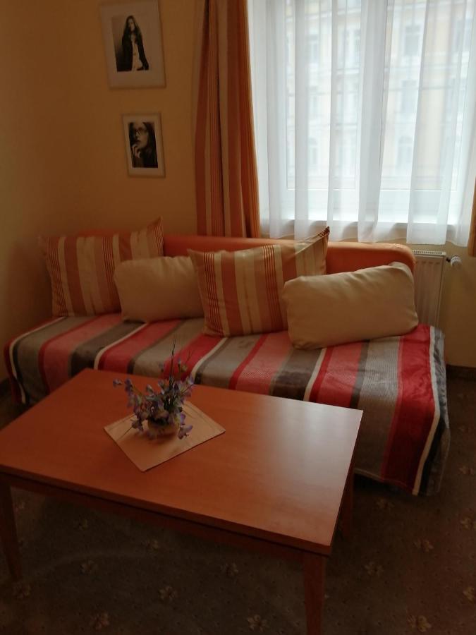 Apartmany Cesky Dvur Mariánské Lázně Exterior foto